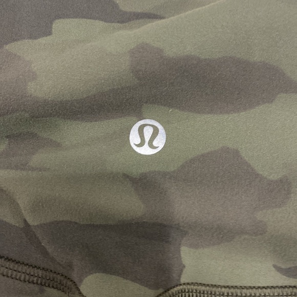 Size 2 Lululemon leggings, 28 inch - Picture 2 of 4